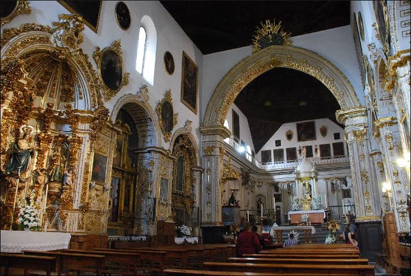 Interior Iglesia Santa Ana