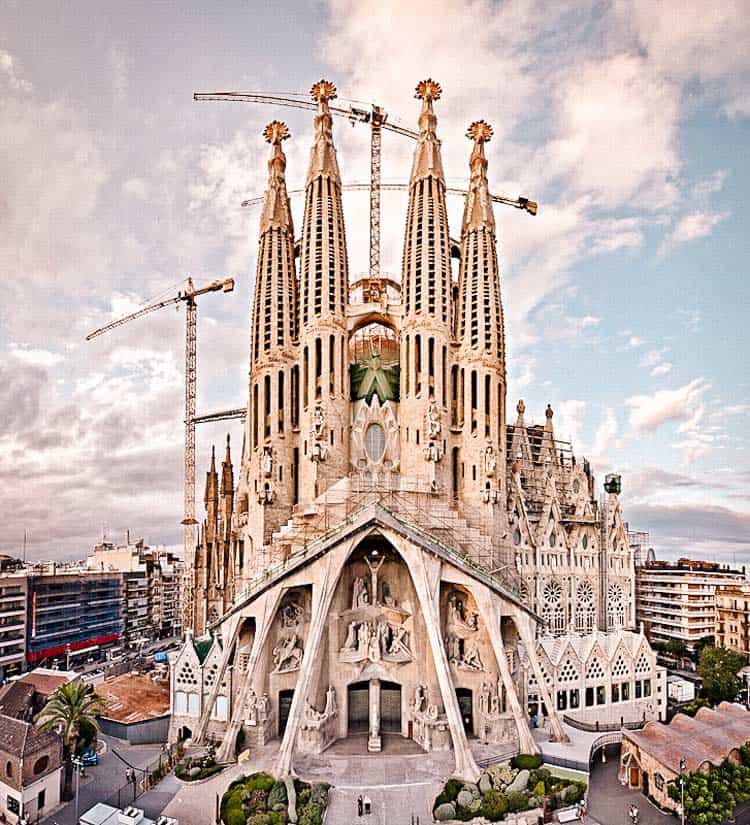 sagrada familia barcelona